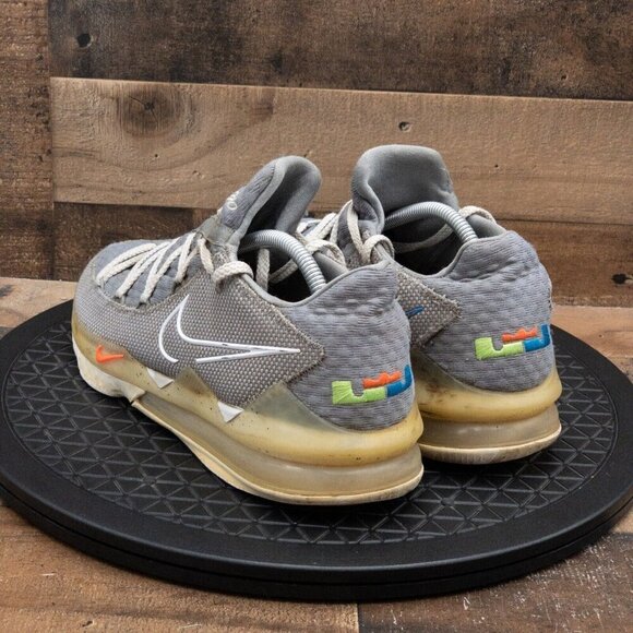 NIKE LEBRON 17 LOW PARTICLE GREY MENS ATHLETIC SHOES BASKETBALL RETRO SIZE 11 - Picture 6 of 9